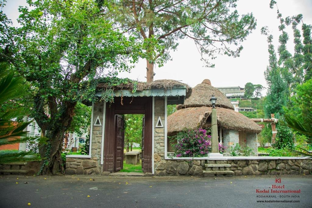 Hotel Kodai International Кодайканал Экстерьер фото