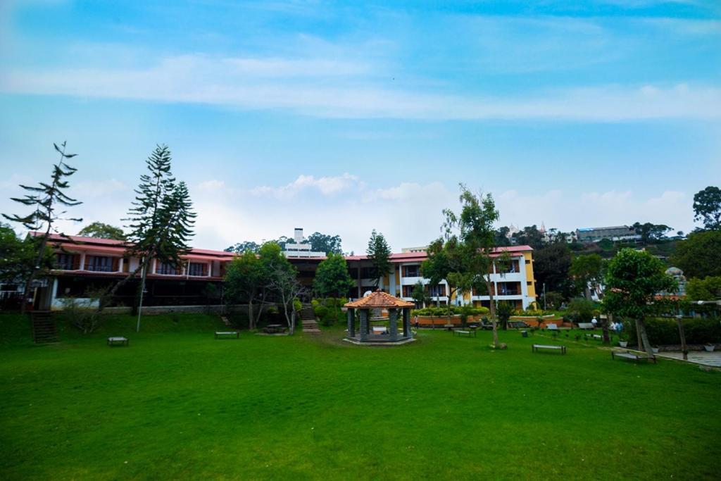 Hotel Kodai International Кодайканал Экстерьер фото