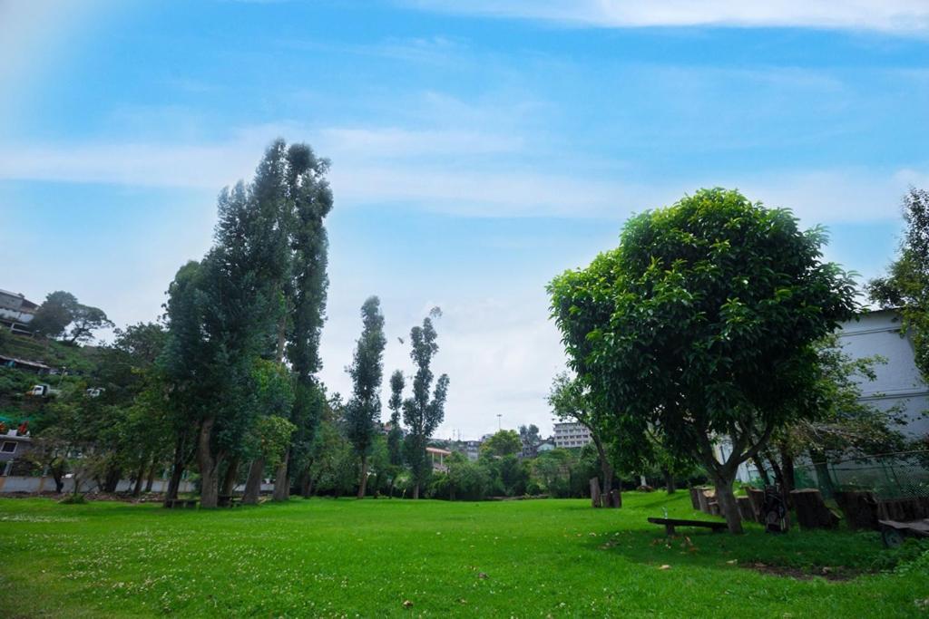 Hotel Kodai International Кодайканал Экстерьер фото